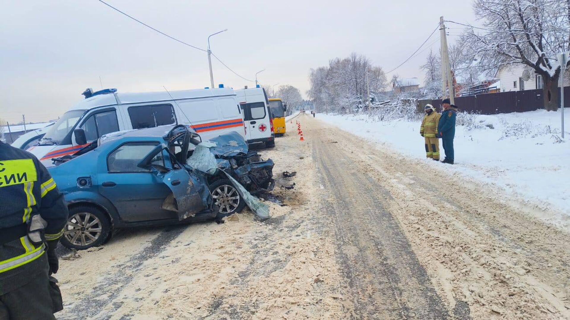 ДТП с участием экскурсионного автобуса под Калугой - пострадали шестеро  детей - 25.11.2023, Sputnik Армения