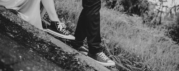 Невеста в свадебном платье Невеста в свадебном платье - Sputnik Արմենիա