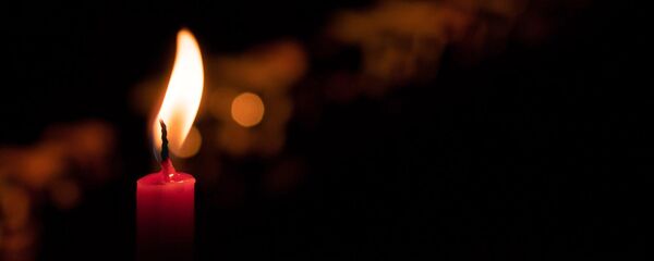 Зажженные свечи  - Sputnik Армения