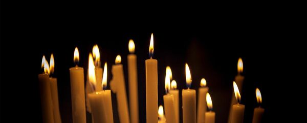 Зажженные свечи  - Sputnik Արմենիա