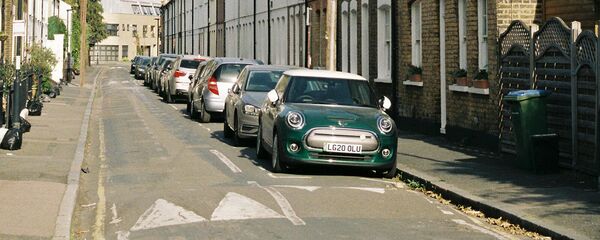 Припаркованный автомобиль. Токио, Япония Припаркованный автомобиль. Токио, Япония - Sputnik Արմենիա