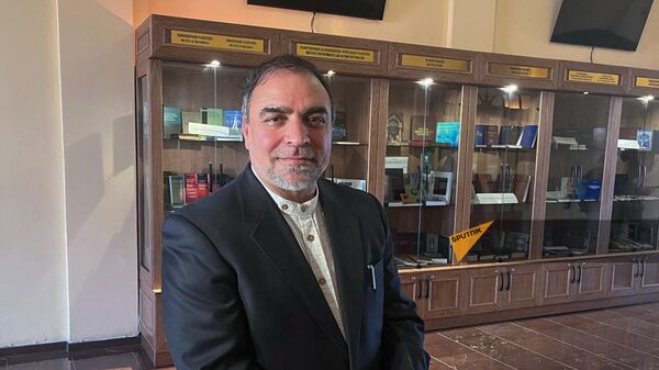 Советник культурного центра посольства Ирана в Армении Мохаммад Асади Мохавед - Sputnik Армения
