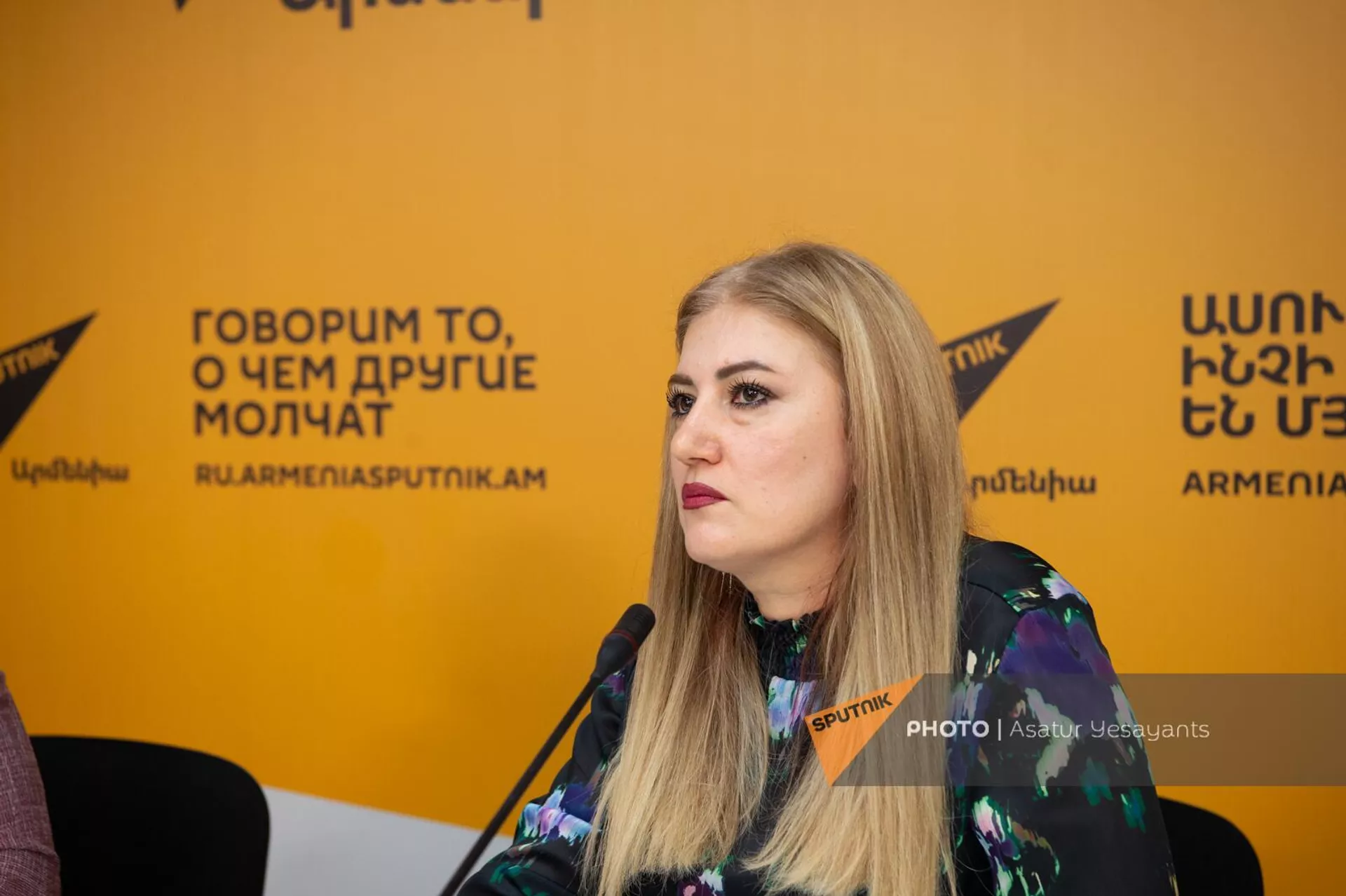 Анжела Агаджанян на пресс-конференции представителей Ассоциации родителей детей с особенностями развития (9 декабря 2023). Еревaн - Sputnik Армения, 1920, 08.12.2023