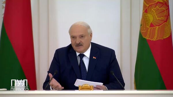 Президент Беларуси сообщил, что у него пропал голос - Sputnik Армения