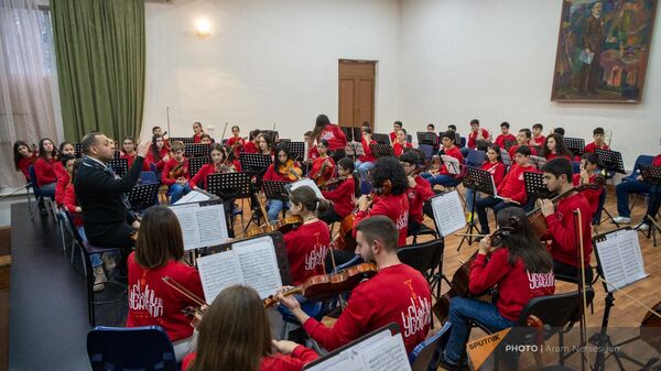 Юношеский симфонический оркестр Ереван - Sputnik Армения