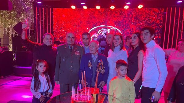 Հայրենական մեծ պատերազմի վետերան Գուրգեն Իվանյանը նշել է իր 100-ամյակը - Sputnik Արմենիա