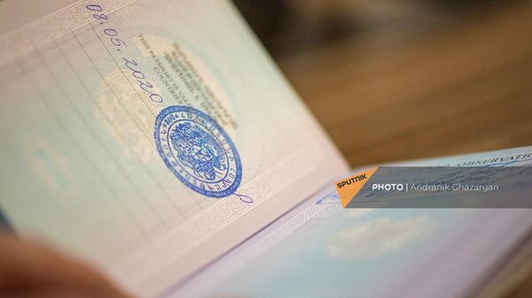 Выездная печать в паспорте гражданина РА - Sputnik Армения