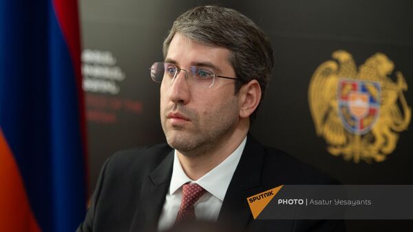 Министр юстиции Григор Минасян на пресс-конфереции (8 января 2024). Еревaн - Sputnik Армения
