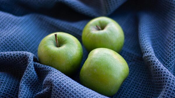 Зеленые яблоки - Sputnik Армения