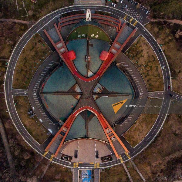 Կ. Դեմիրճյանի անվան մարզահամերգային համալիրի շենքը թռչնի թռիչքի բարձրությունից. Երևան - Sputnik Արմենիա