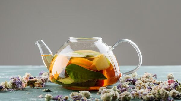 Чай в стеклянном чайнике - Sputnik Армения