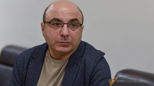 Политический аналитик Ваге Ованнисян в гостях радио Sputnik - Sputnik Армения