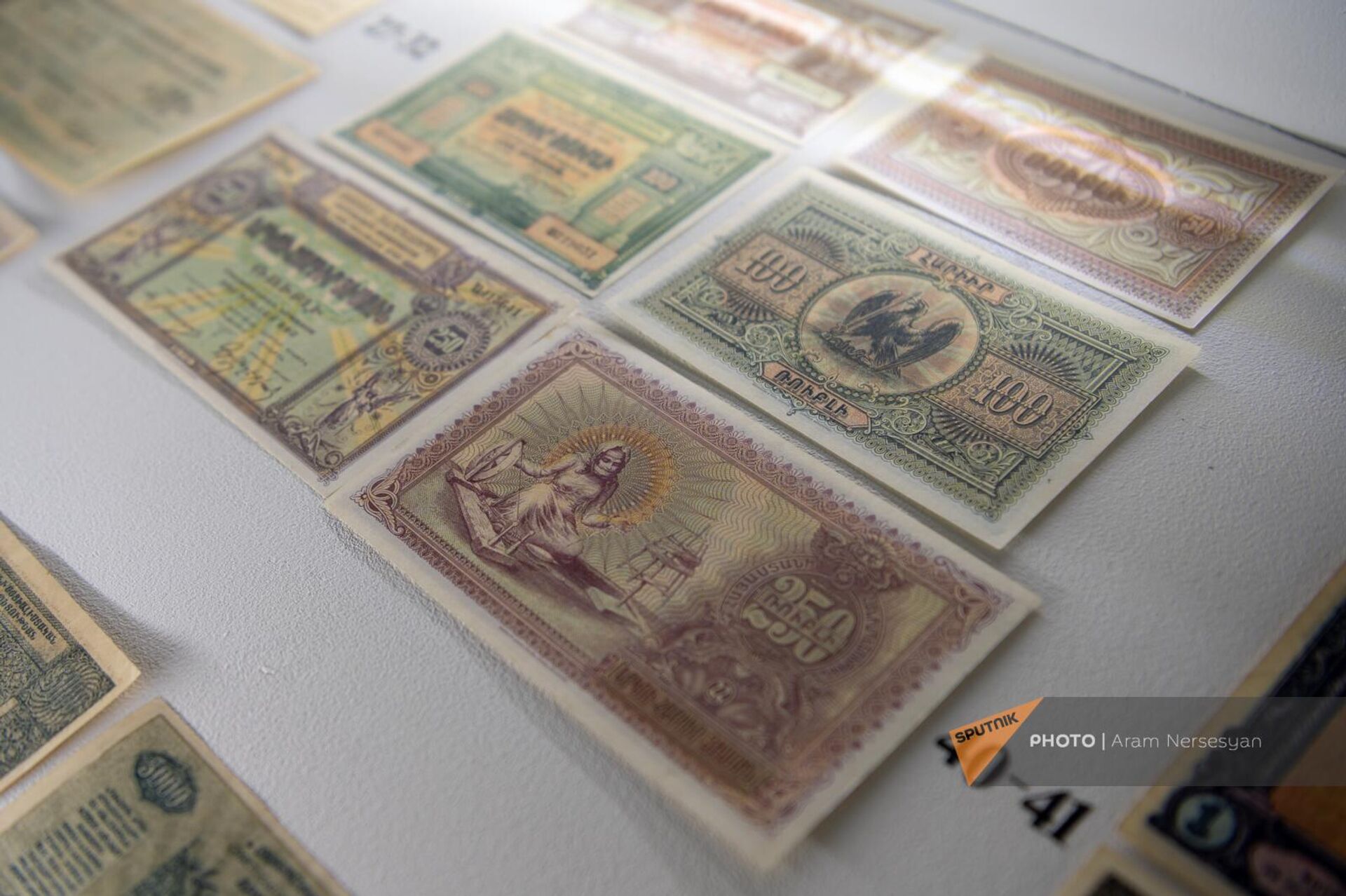 Исторические банкноты в Музее истории Армении - Sputnik Армения, 1920, 23.01.2024