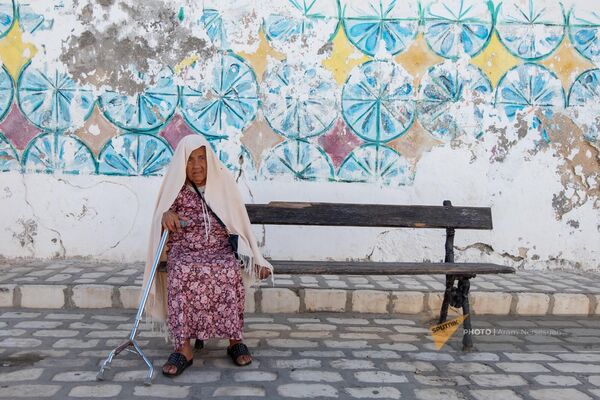 Տարեց կինը Թունիսի Սուս քաղաքի мեդինայում - Sputnik Արմենիա