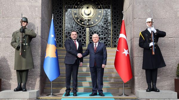 Встреча министров обороны Косово и Турции Эюпа Македончи и Яшара Гюлера - Sputnik Армения