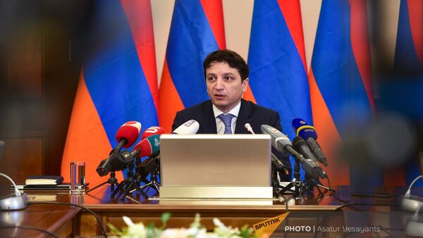 Министр финансов Ваге Ованнисян во время пресс-конференции (31 января 2024). Еревaн - Sputnik Армения