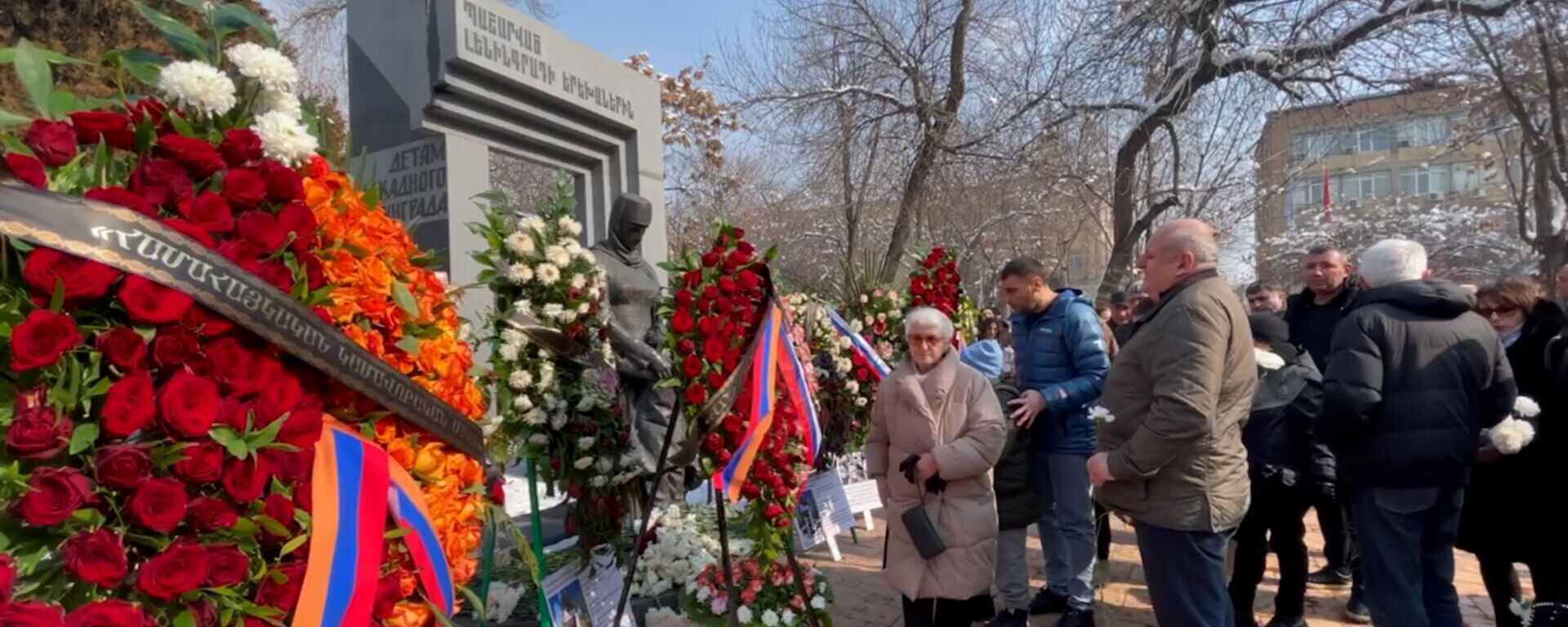 Երևանում հոգեհանգստյան կարգ է մատուցվել պաշարված Լենինգրադի երեխաների հուշարձանի մոտ - Sputnik Արմենիա, 1920, 31.01.2024