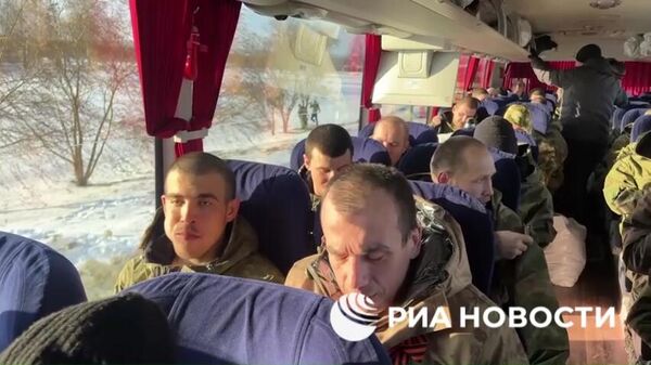 Минобороны РФ сообщило, что из украинского плена вернулись 195 человек - Sputnik Армения