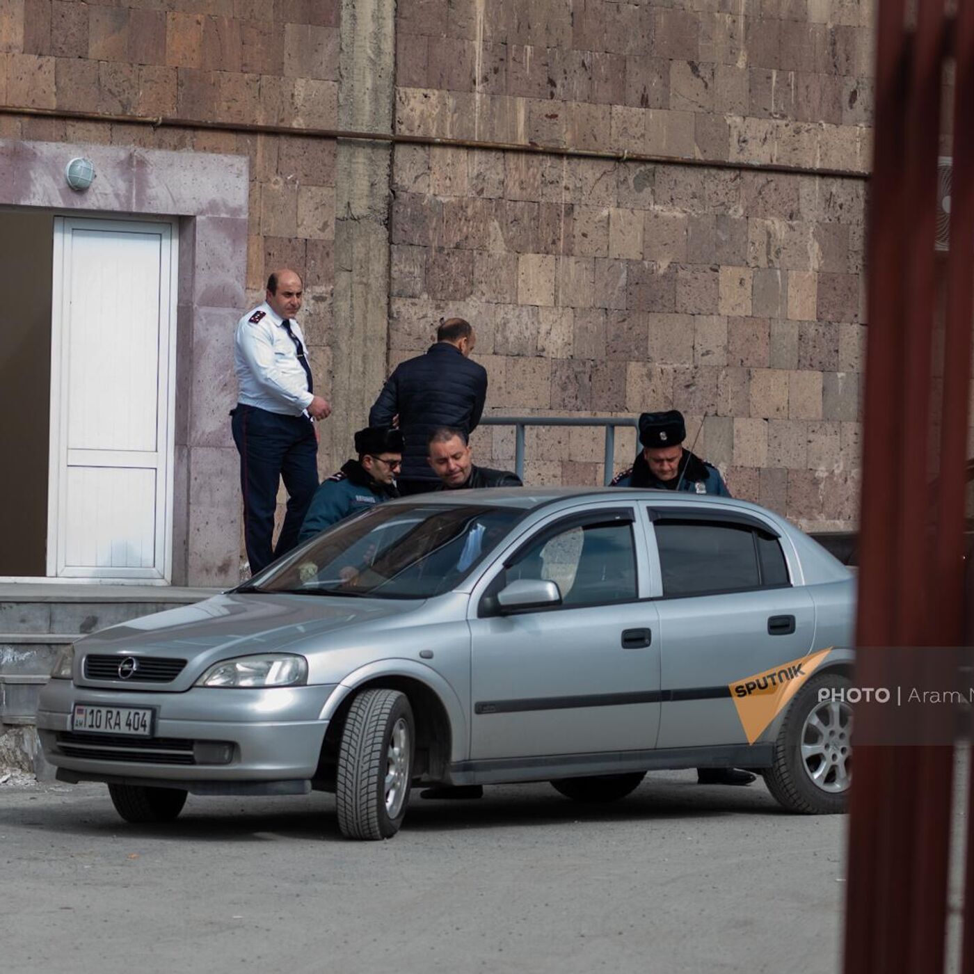 В свете решения суда по Керобяну: что подразумевает домашний арест в  Армении - 16.02.2024, Sputnik Армения