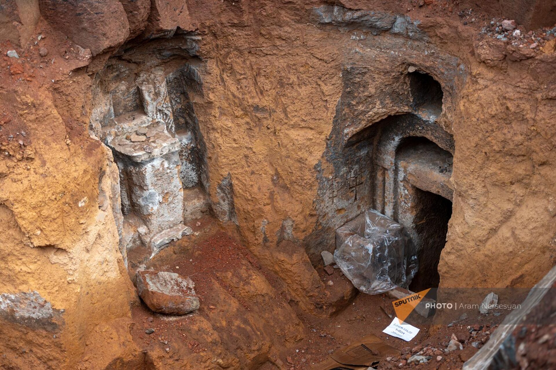 Средневековая гробница в Касахском ущелье - Sputnik Արմենիա, 1920, 17.02.2024