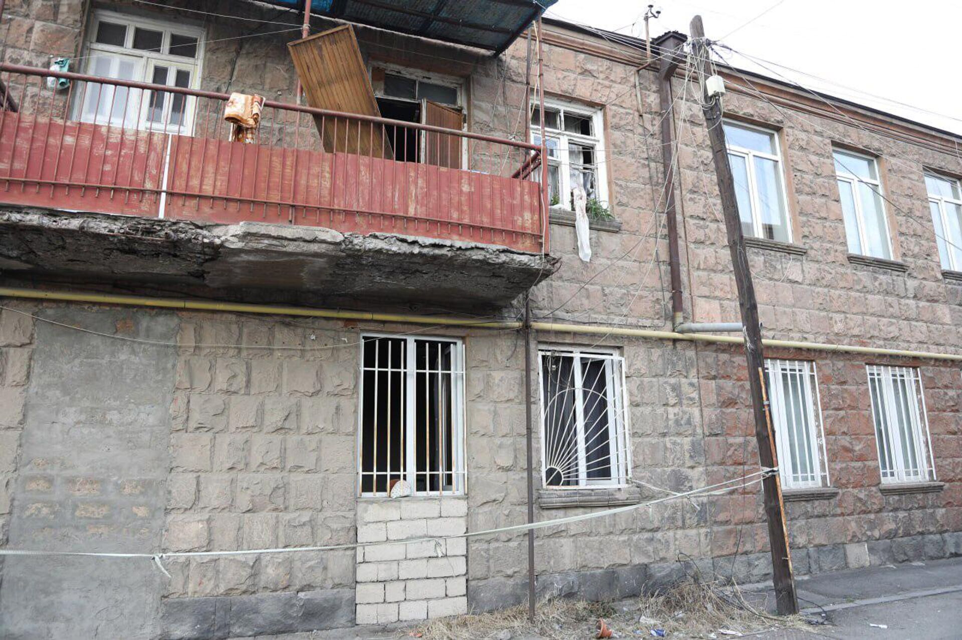 Последствия взрыва в жилом доме на улице Тавризяна (22 февраля 2024). Еревaн - Sputnik Արմենիա, 1920, 22.02.2024