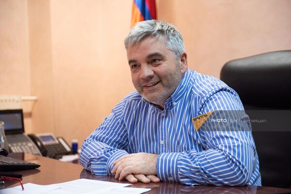 Армянская революция дойдет до коров и помидоров: фермерам надо знать планы на 2020 год - Sputnik Армения