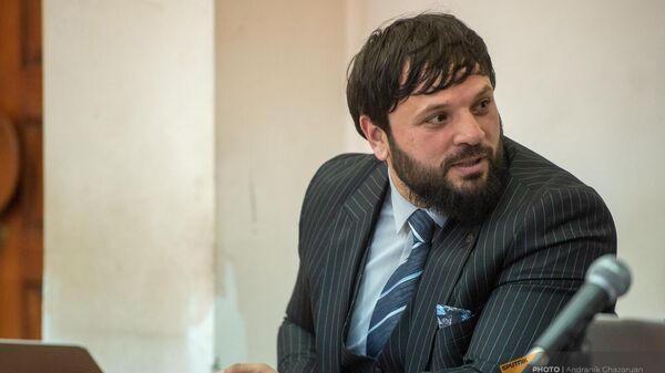 Адвокат Александр Кочубаев на судебном заседании (27 февраля 2024). Еревaн - Sputnik Армения