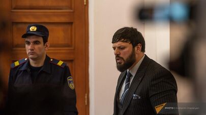 Адвокат Александр Кочубаев на судебном заседании (27 февраля 2024). Еревaн