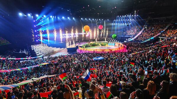 Владимир Путин принимает участие во Всемирном фестивале молодежи - 2024 - Sputnik Армения