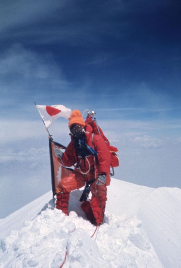 Альпинистка Джунко ТабейОна стала первой женщиной, поднявшейся на вершину Эвереста - Sputnik Армения