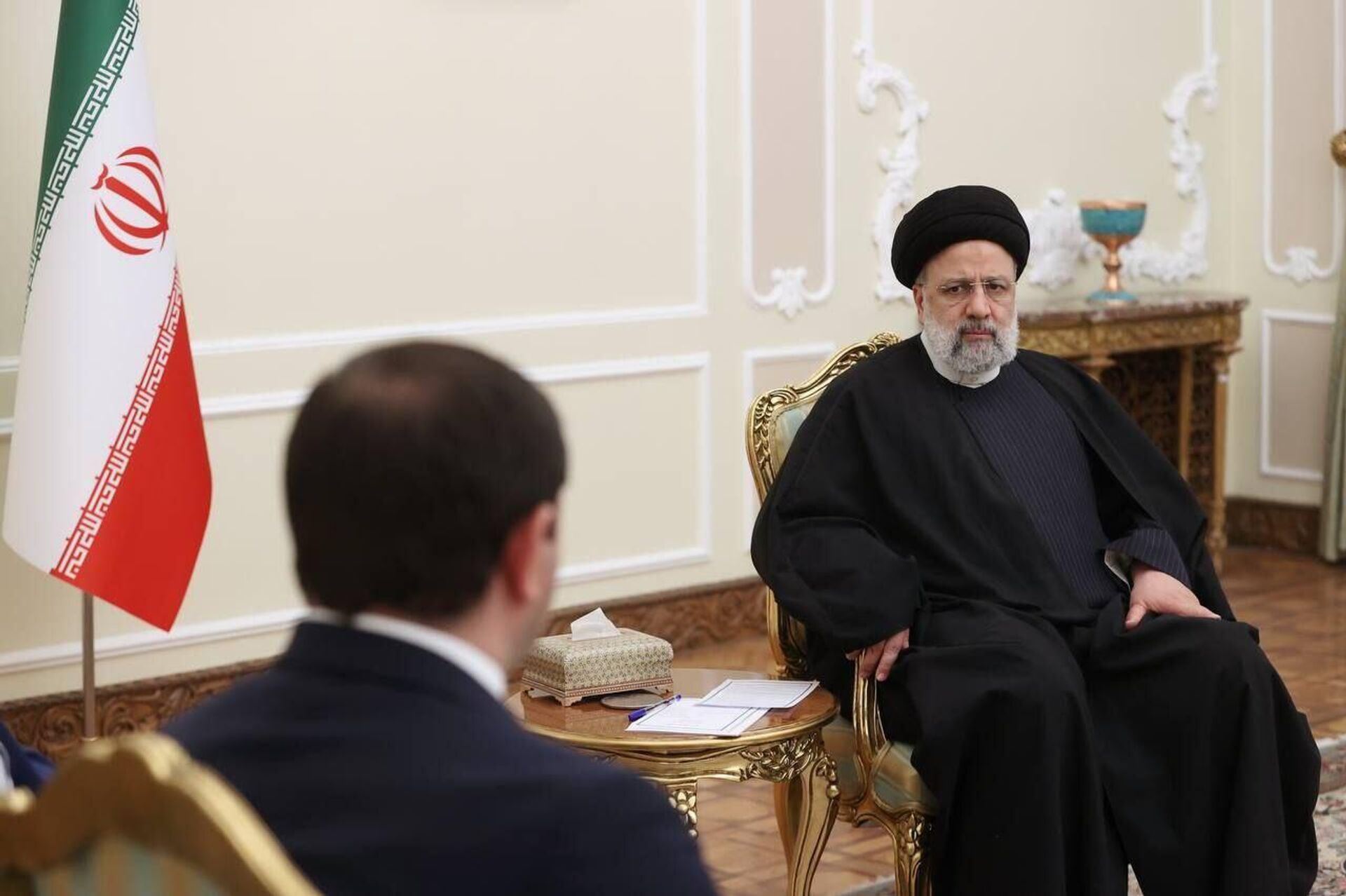 В рамках официального визита в Исламскую Республику Иран министр обороны Сурен Папикян встретился с президентом ИРИ Эбрагимом Раиси (7 марта 2024). Тегеран - Sputnik Արմենիա, 1920, 07.03.2024