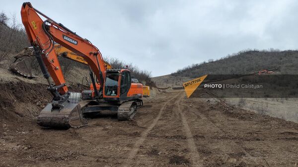 Строительство дороги близ села Киранц - Sputnik Армения