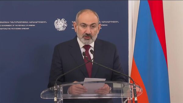 Премьер-министр Никол Пашинян выступает с заявлениями после встречи с Генеральным секретарем НАТО (19 марта 2024). Еревaн - Sputnik Армения