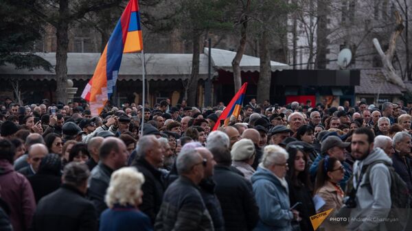 Արցախի ժողովրդի կարիքների ապահովման նախաձեռնության հանրահավաքը Երևանում - Sputnik Արմենիա