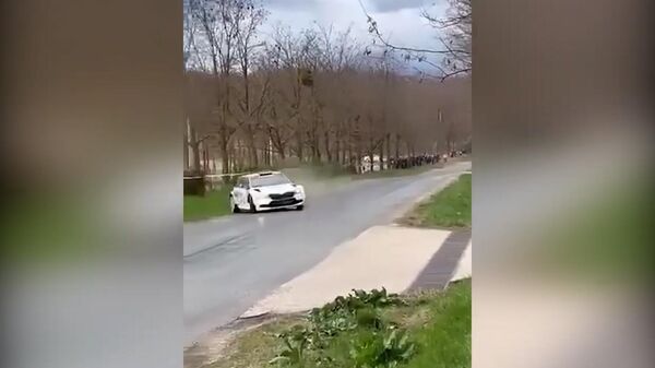 Автомобиль врезался в толпу зрителей на автогонках в Венгрии - Sputnik Արմենիա
