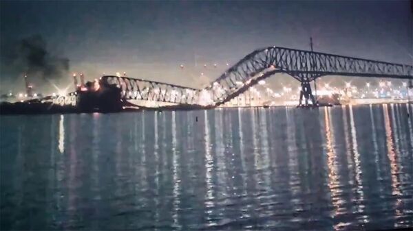 Мост обрушился в американском штате Мэриленд после того, как в него врезалось судно - Sputnik Армения