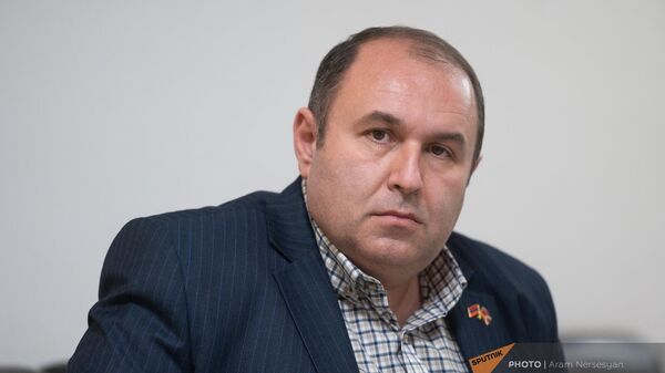 Политолог Григор Баласанян в гостях радио Sputnik - Sputnik Армения
