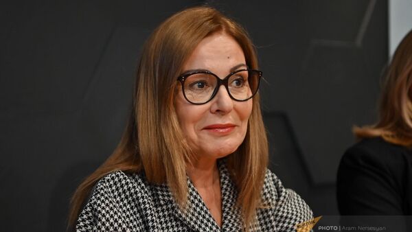 Сати Спивакова посетила Центр детской онкологии и гематологии Армении (3 апреля 2024). Еревaн - Sputnik Армения