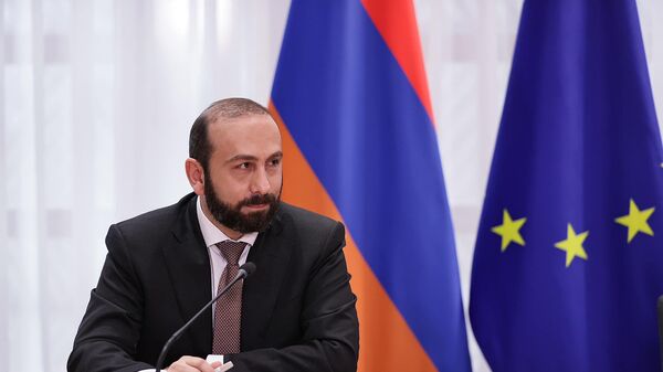 Министр иностранных дел Арарат Мирзоян на подписании протокола о сотрудничестве Армении с Агентством по сотрудничеству в области уголовного правосудия Европейского Союза (Евроюст) (5 апреля 2024). Брюссель - Sputnik Армения