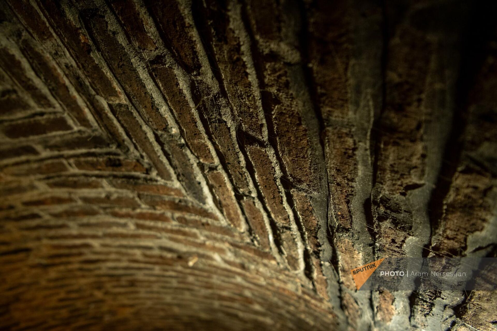 В подвале одного из домов района Конд обнаружено строение 17 века - Sputnik Армения, 1920, 07.04.2024
