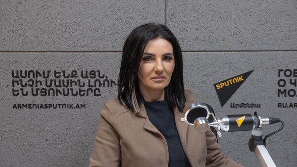 Экс-депутат НС Карабаха Метаксе Акобян в гостях радио Sputnik - Sputnik Армения