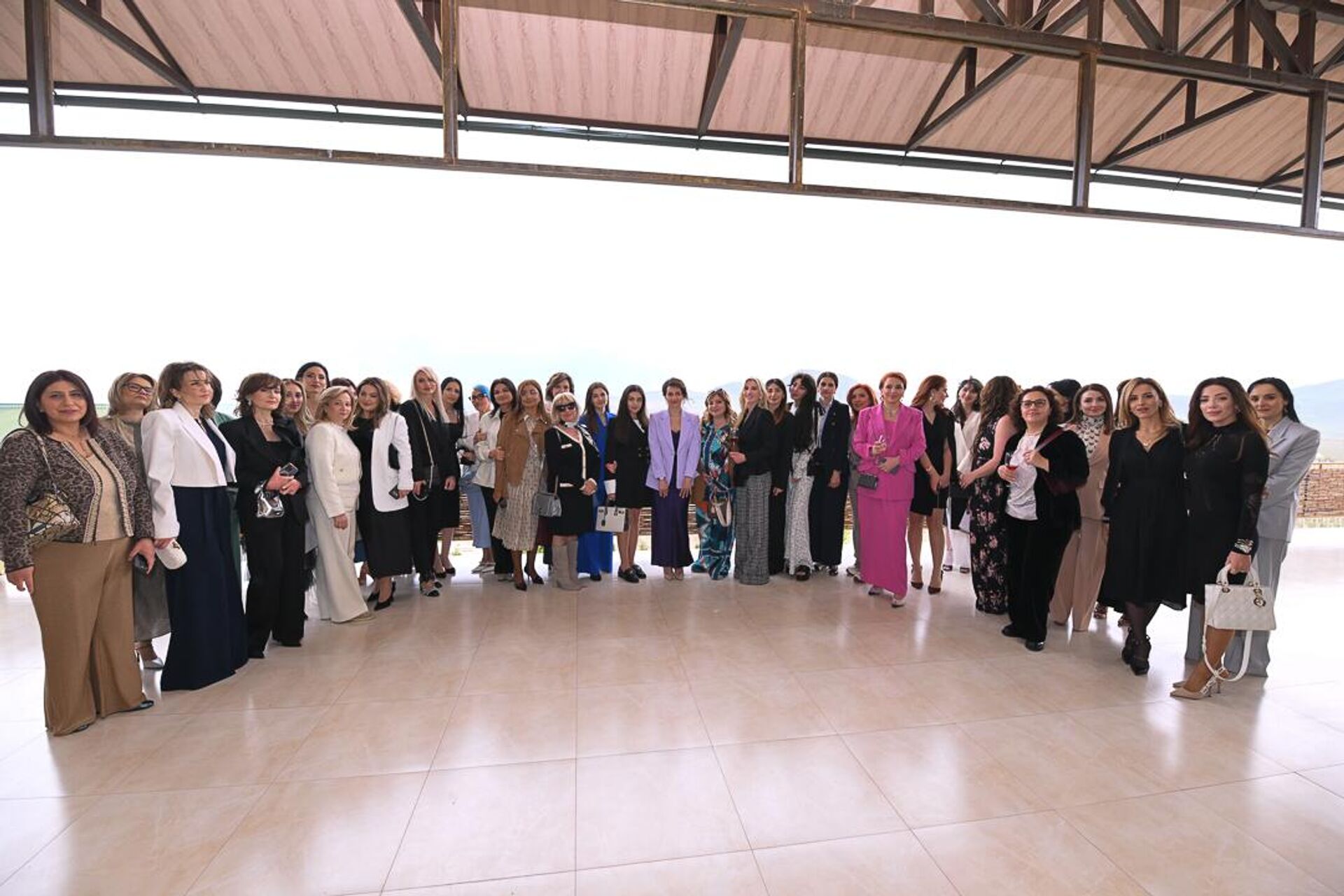 Анна Акобян на благотворительном ужине Поддержка успешных женщин-предпринимателей начинающим женщинам-бизнесменам, инициированный благотворительным фондом Мой шаг (15 апреля 2024). Еревaн - Sputnik Արմենիա, 1920, 15.04.2024