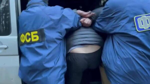 ФСБ публикует кадры задержания украинского агента, подозреваемого в подрыве машины Василия Прозорова - Sputnik Արմենիա
