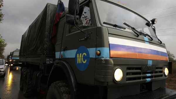 Автомобили контингента миротворческих сил РФ - Sputnik Արմենիա