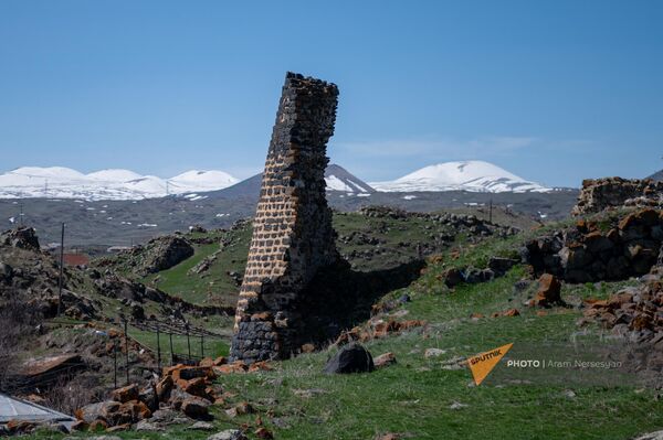 На территории крепости Бердкунк начались раскопки - Sputnik Армения