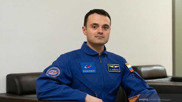 Космонавт-испытатель Арутюн Кивирян в гостях радио Sputnik - Sputnik Армения