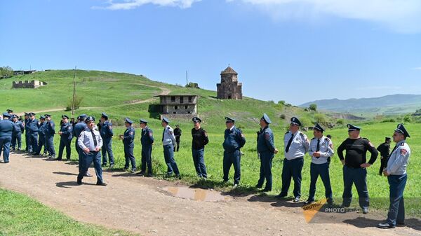 Ситуация у приграничной церкви Сурб Аствацацин (22 апреля 2024). Воскепар - Sputnik Армения