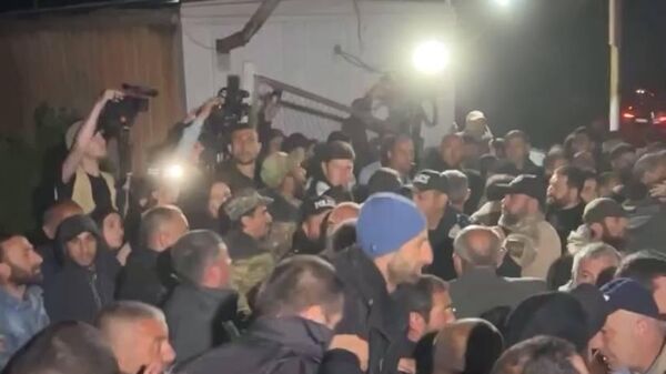 В тавушском Киранце - очень напряженно: полиция пытается разблокировать трассу силой - Sputnik Արմենիա