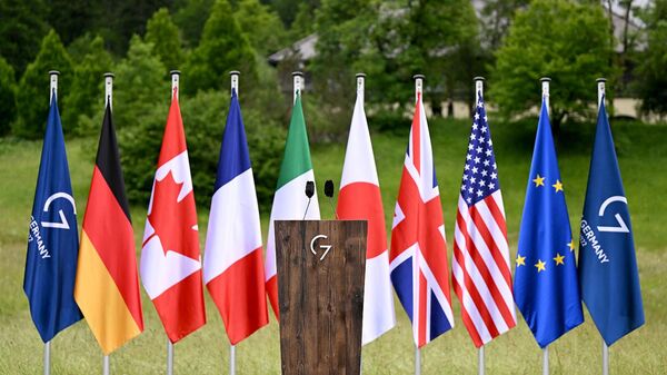 Флаги стран G7, Европейского союза и саммита G7 2022 года у замка Эльмау на юге Германии - Sputnik Արմենիա