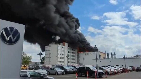 В Берлине горит завод оружейной компании Diehl - Sputnik Армения